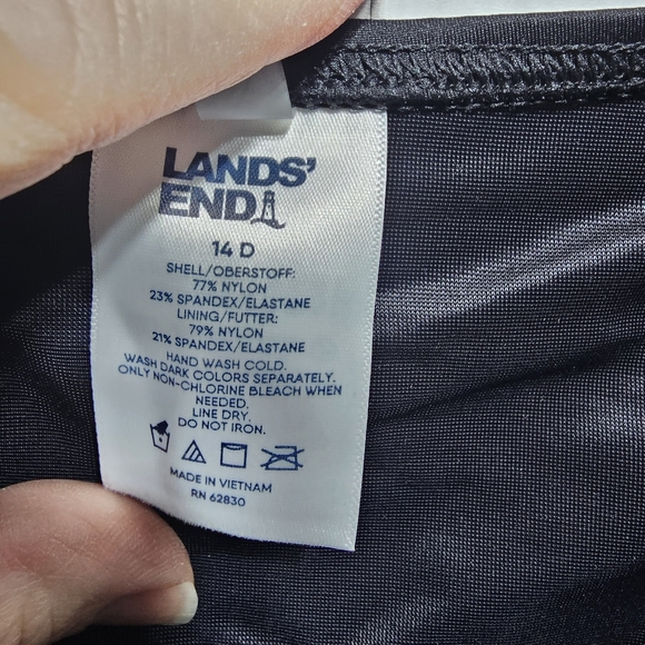 NWT Lands' End Women's Black Modest Tankini Top High Neck Padded Bra Size 14D. - Picture 4 of 7